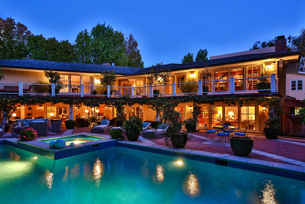 An Exquisite Traditional Estate in Beverly Hills