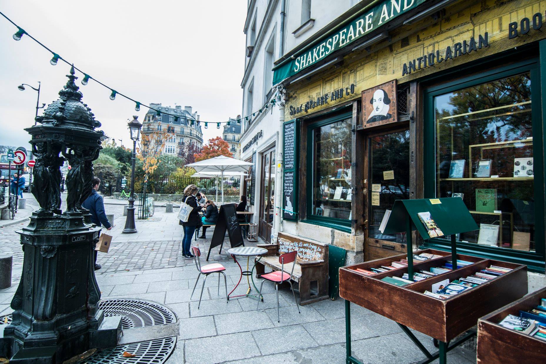 Shakespeare and Company a stunningly luxurious bookstore
