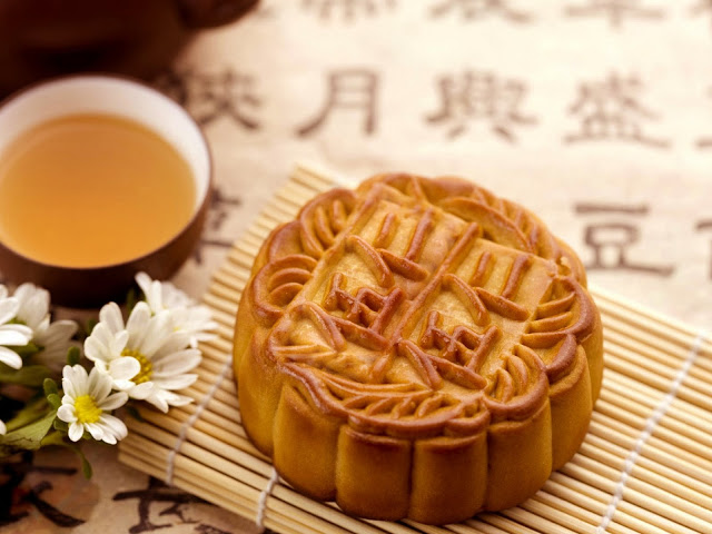 Mooncakes: From Tradition to Innovation