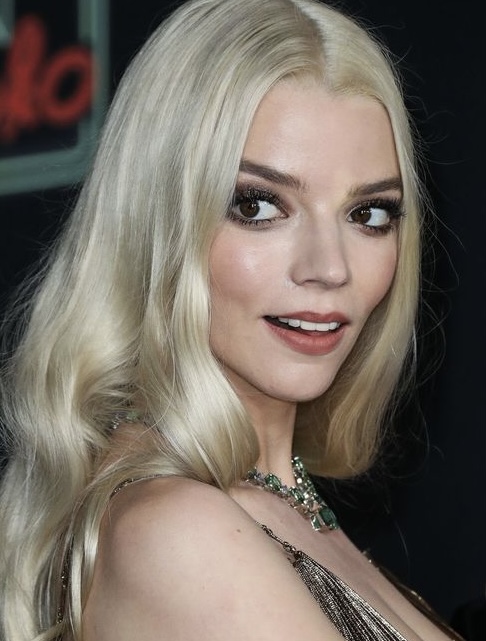 photo of anya Taylor Joy