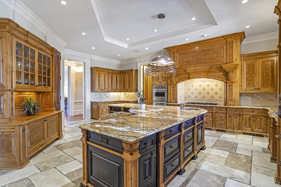picture of kitchen