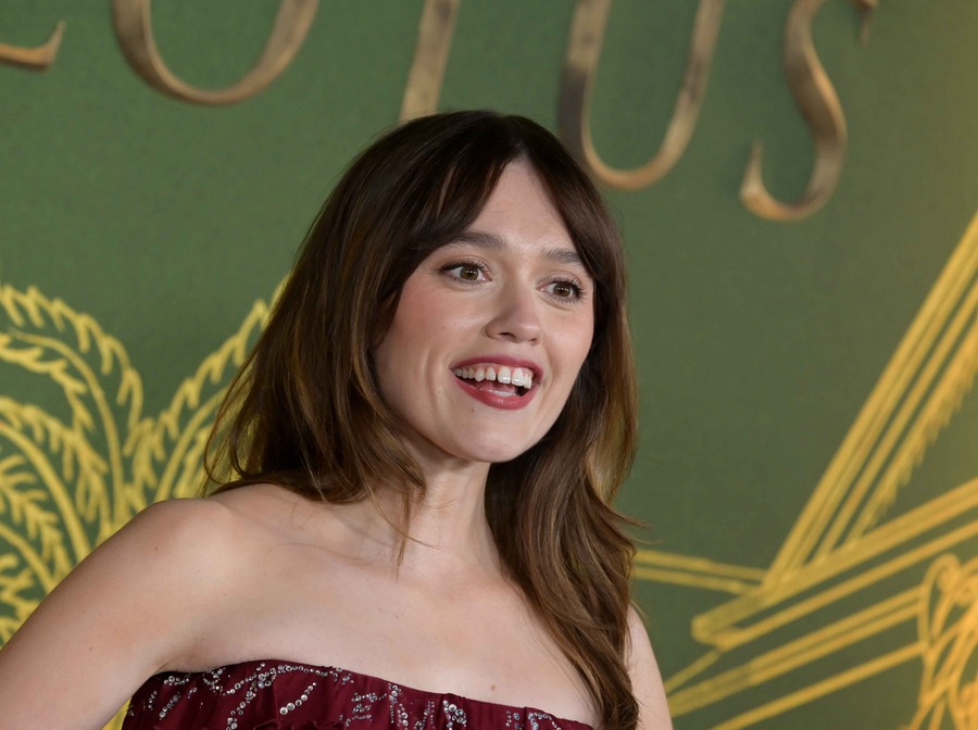 Aimee Lou Wood: The White Lotus’ Unlikely Muse