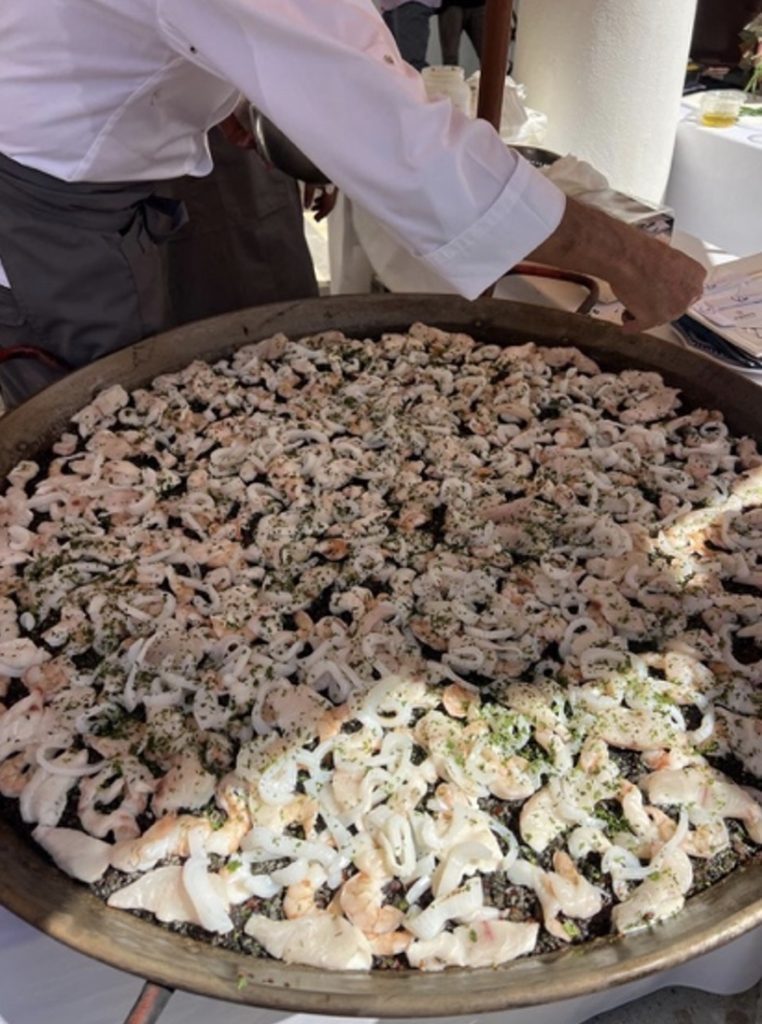 Black rice with sushi
