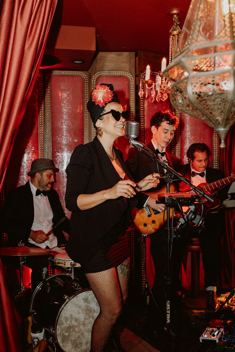 performance at Clandestinnna