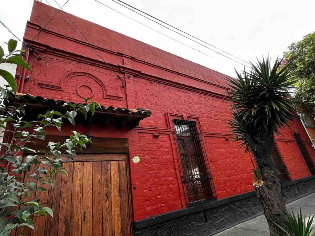 FRIDAMANIA_CASA ROJA
