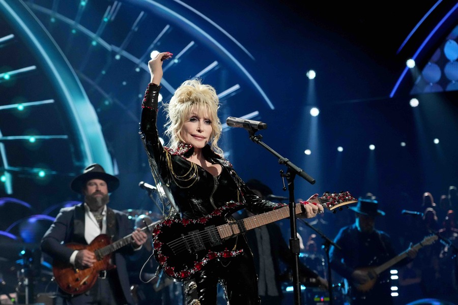 America’s Rhinestone Queen: Dolly Parton