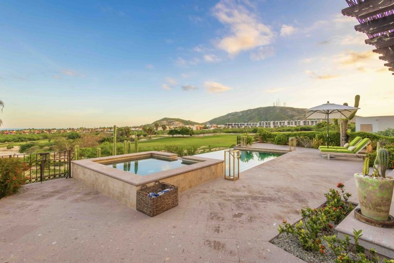 oceanfront house in Los Cabos