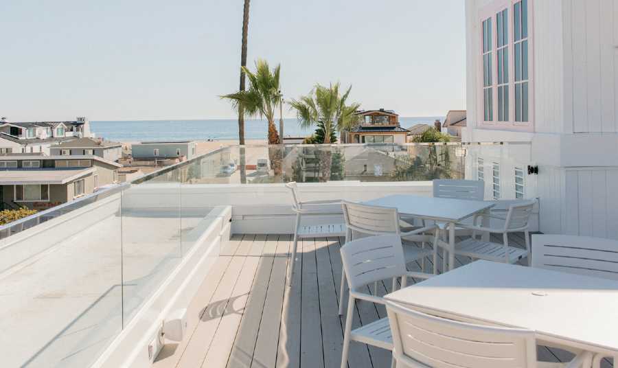 BAY SHORES PENINSULA HOTEL