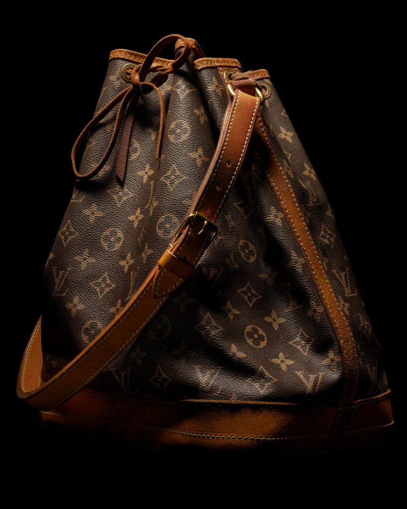 Le Noé – Designed in 1932 to carry champagne, embodying joyful practicality and timeless design.