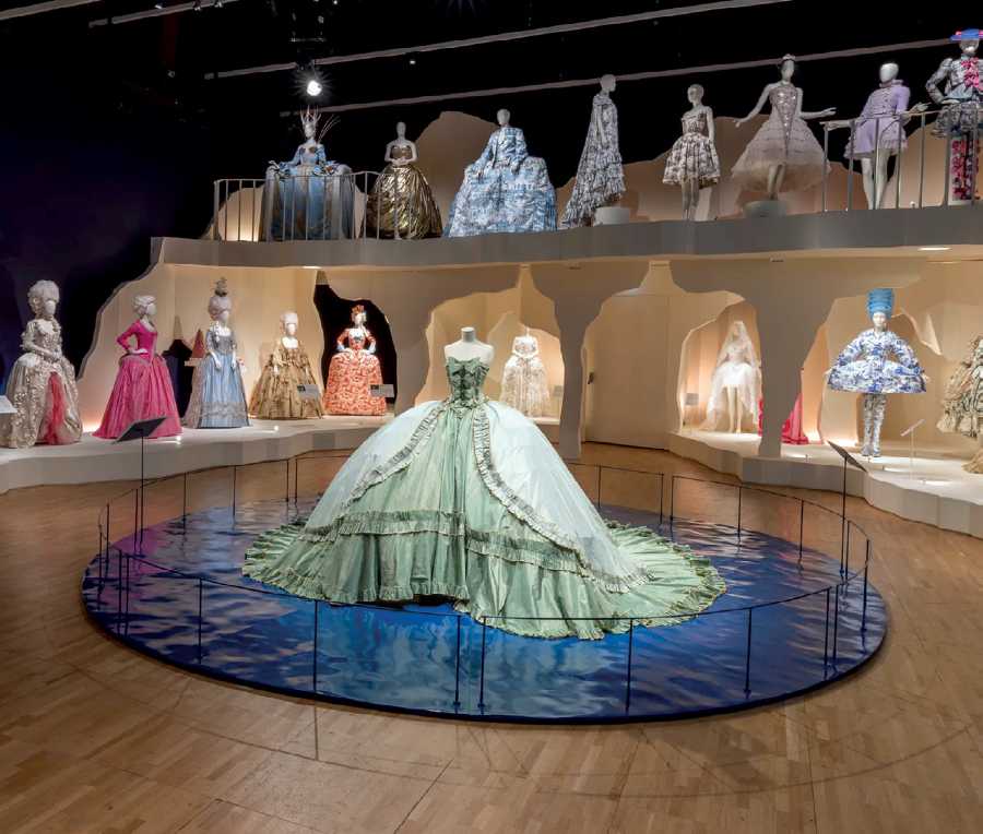 Marie Antoinette_Collection_ Green Dress on Center