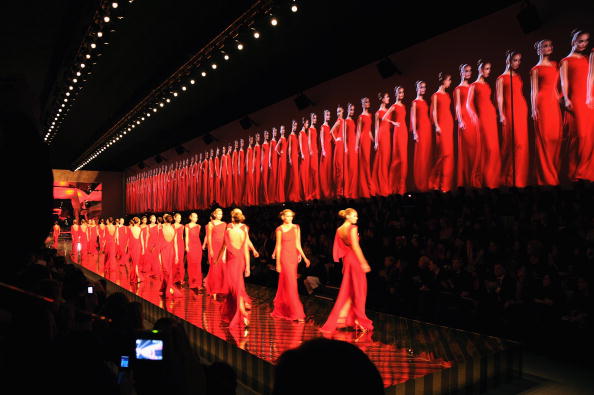 Valentino Garavani’s final haute couture show took place in January 2008 at the Musée Rodin in Paris
